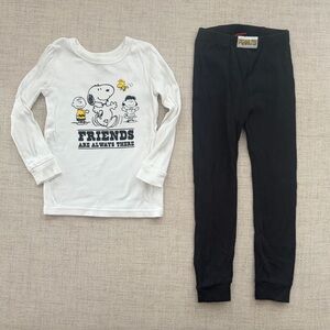 BabyGap Peanuts Toddler Pajama Set Size 5T
